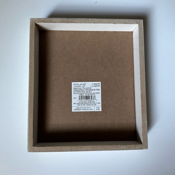 Brand NEW Zero Interest Plaid Frame Wall Art Fun Decor - Picture 5 of 5